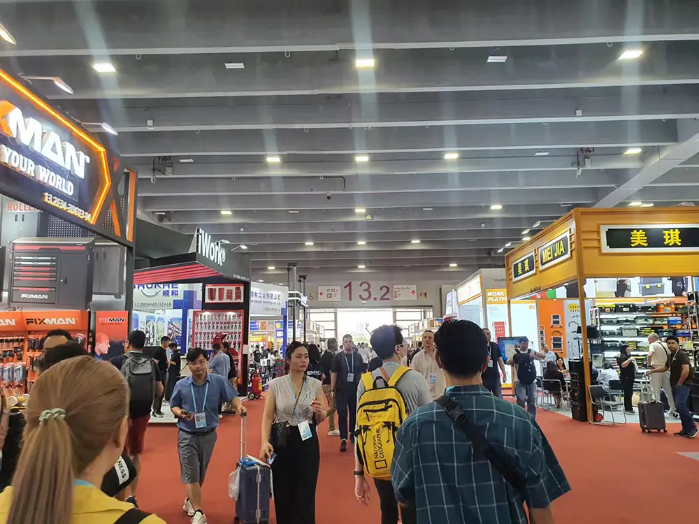 ทัวร์ดูงานแสดงสินค้าของจีน